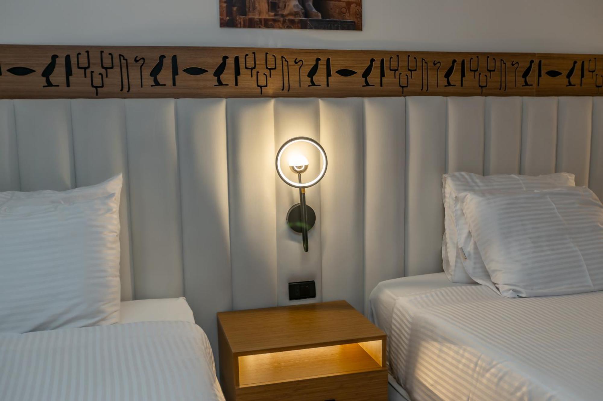 Superior Pyramids Inn Al Kawm al Akhdar Екстериор снимка