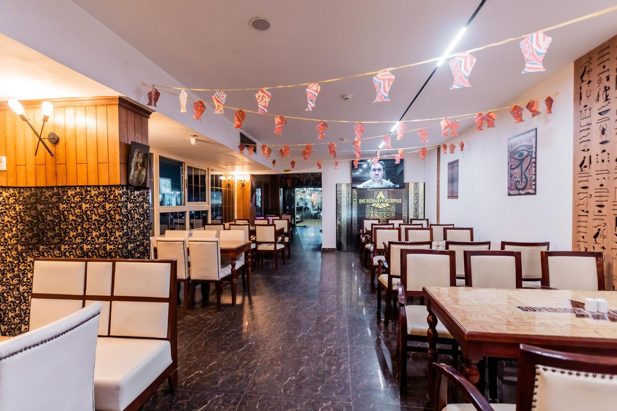 Superior Pyramids Inn Al Kawm al Akhdar Екстериор снимка