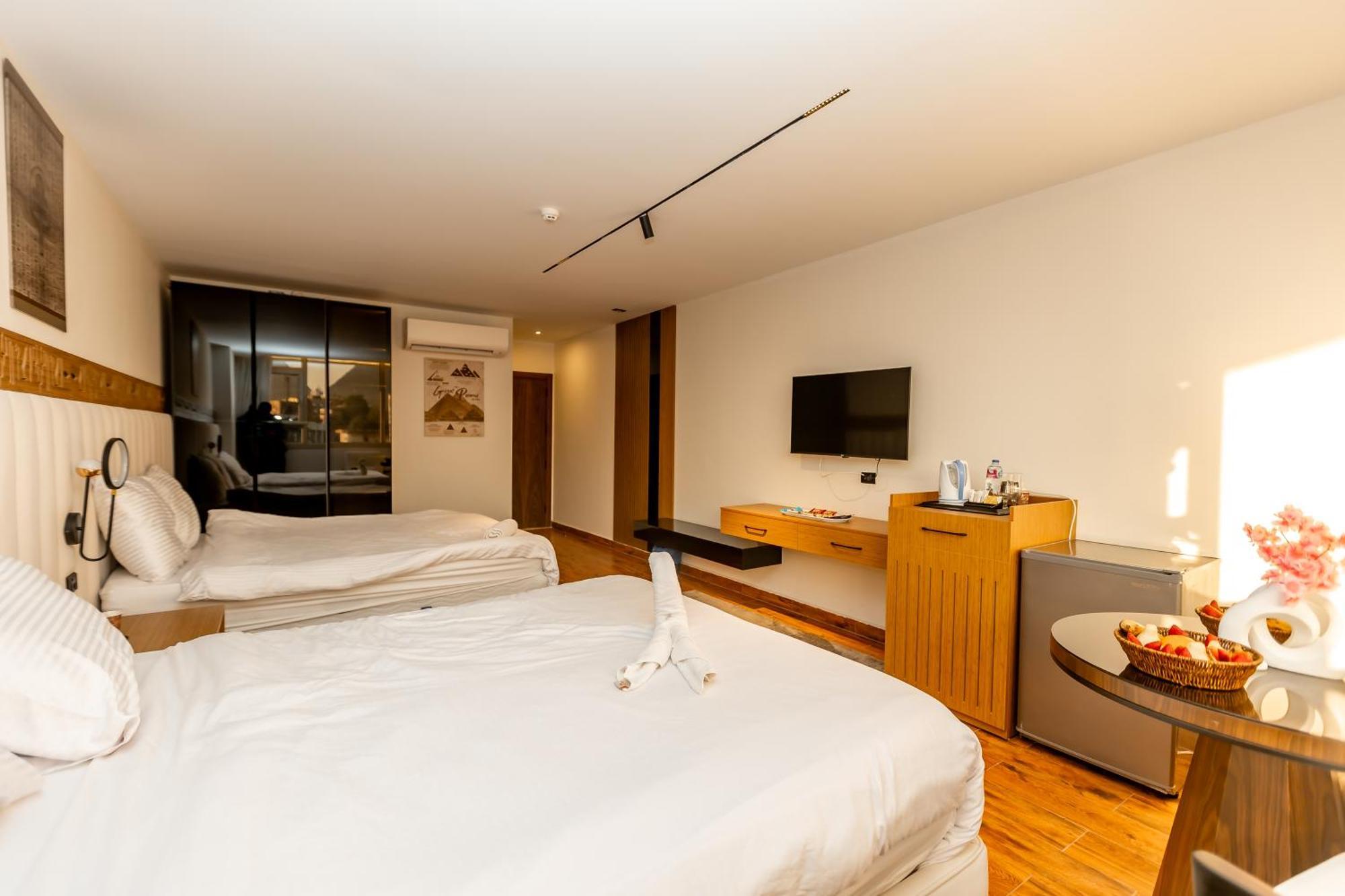 Superior Pyramids Inn Al Kawm al Akhdar Екстериор снимка