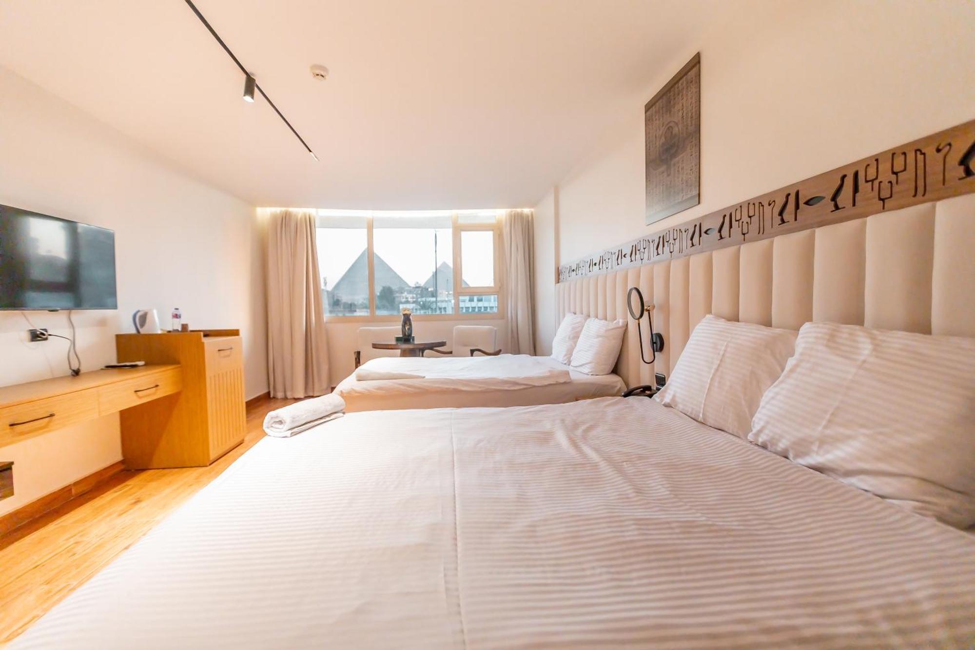 Superior Pyramids Inn Al Kawm al Akhdar Екстериор снимка