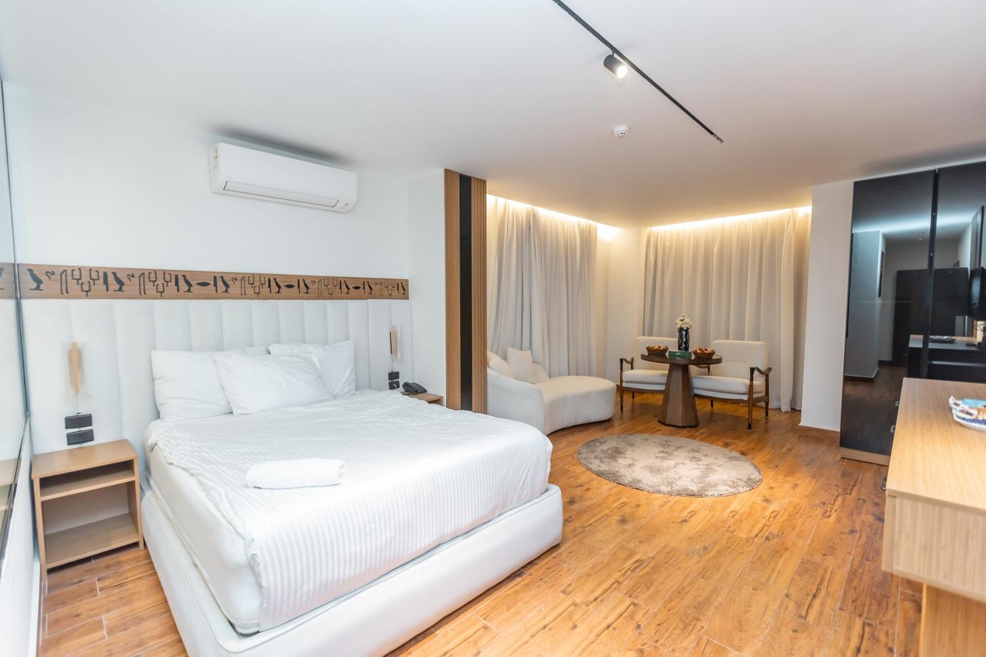 Superior Pyramids Inn Al Kawm al Akhdar Екстериор снимка
