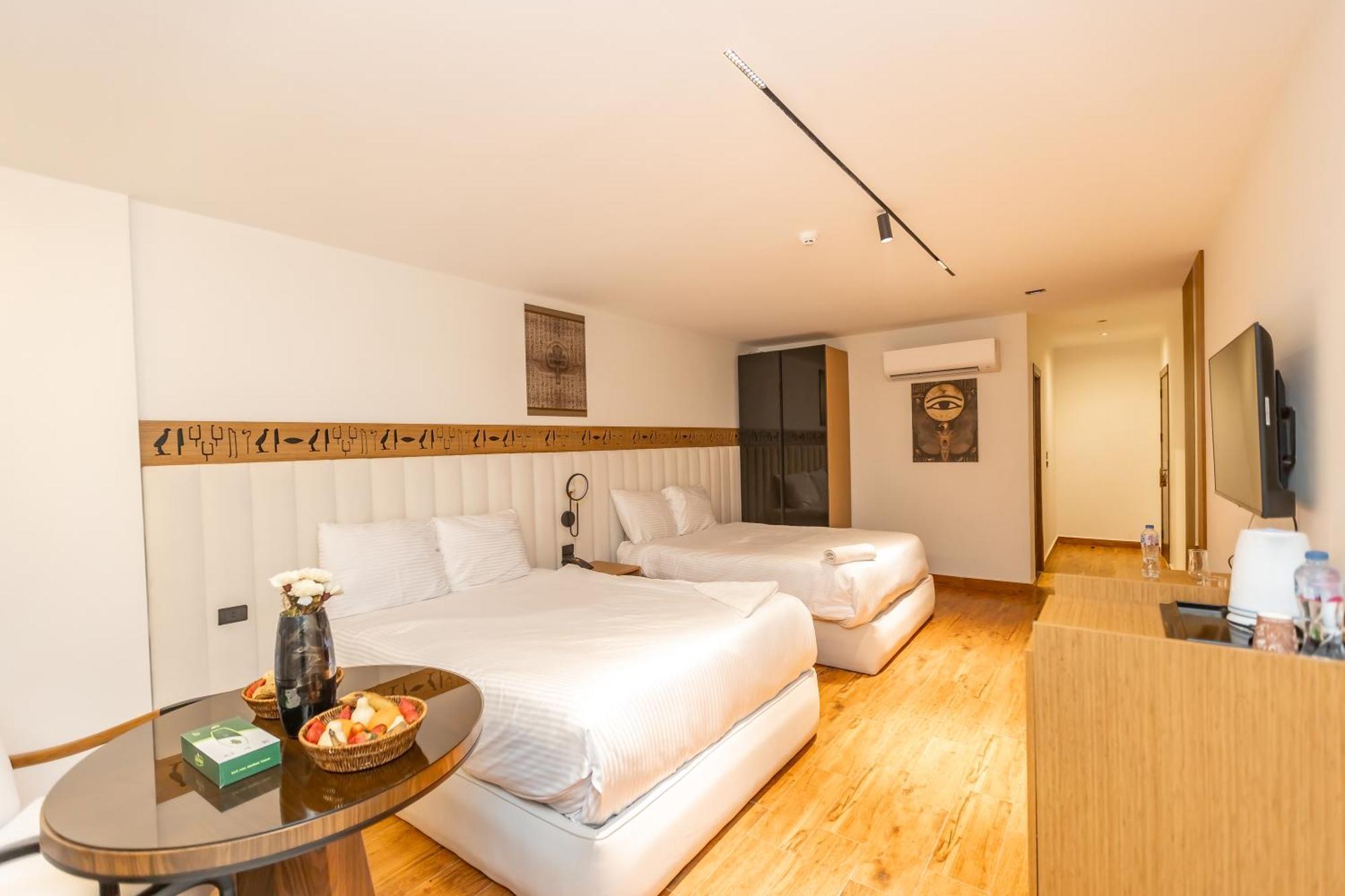 Superior Pyramids Inn Al Kawm al Akhdar Екстериор снимка