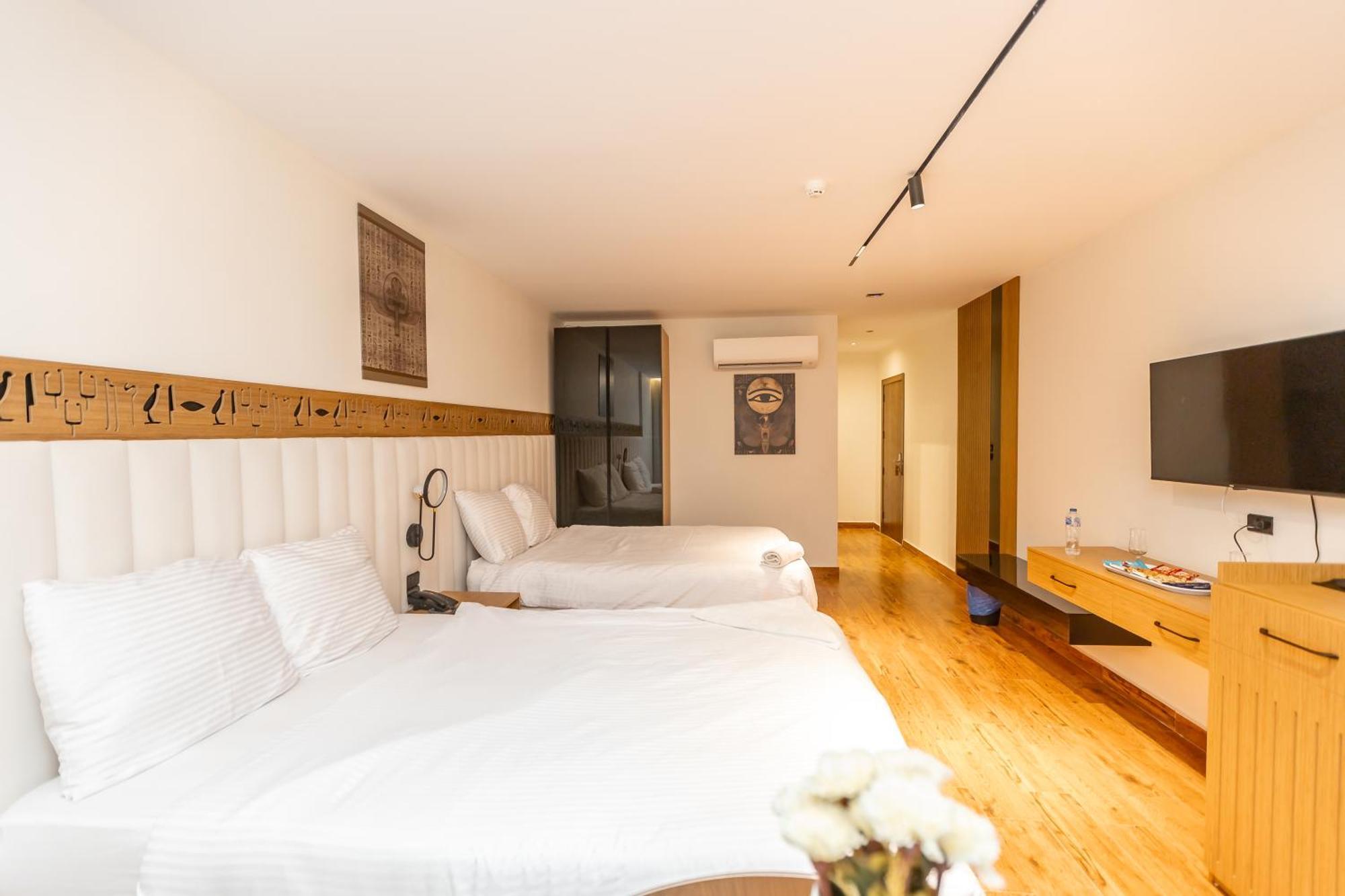 Superior Pyramids Inn Al Kawm al Akhdar Екстериор снимка
