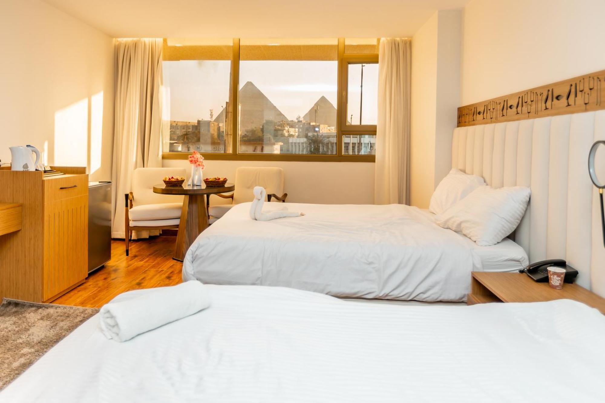 Superior Pyramids Inn Al Kawm al Akhdar Екстериор снимка