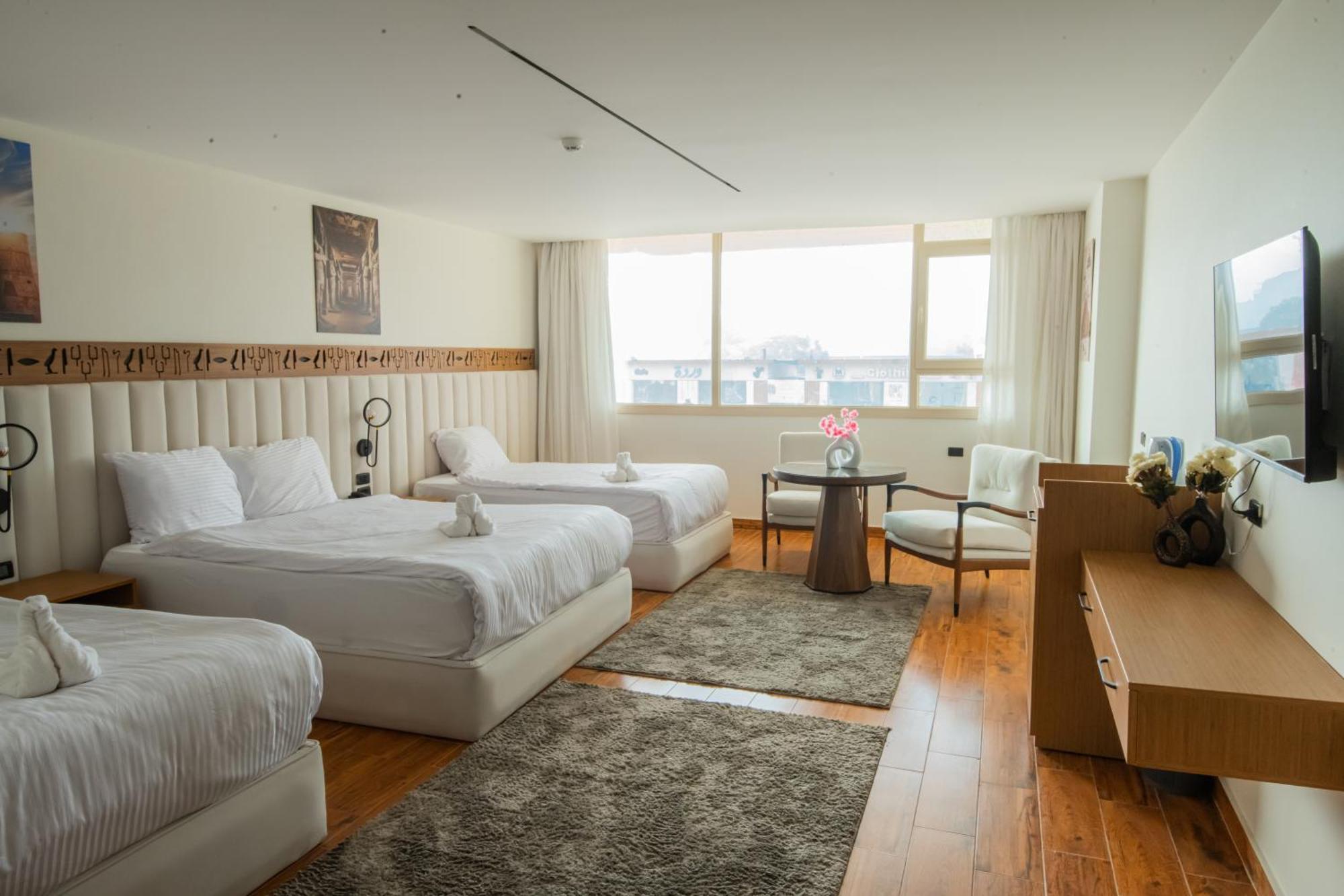 Superior Pyramids Inn Al Kawm al Akhdar Екстериор снимка