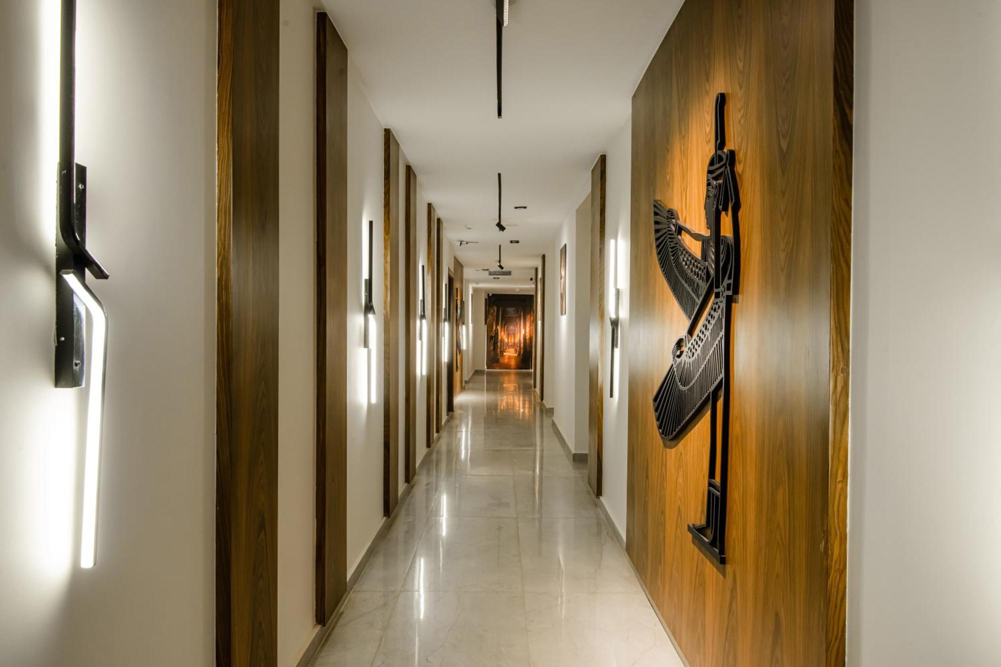 Superior Pyramids Inn Al Kawm al Akhdar Екстериор снимка