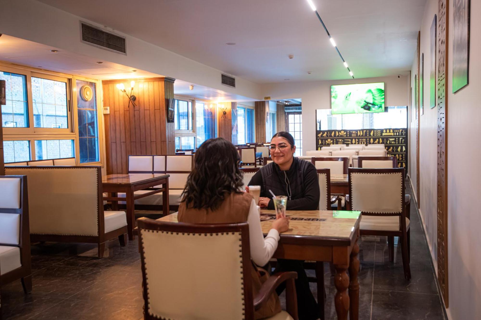 Superior Pyramids Inn Al Kawm al Akhdar Екстериор снимка